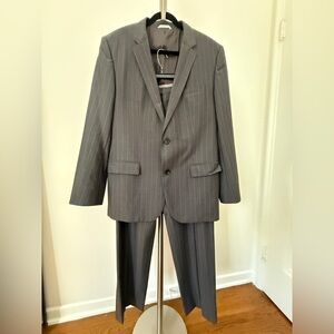 Hugo BOSS Pinstripe Men's Suit 44L